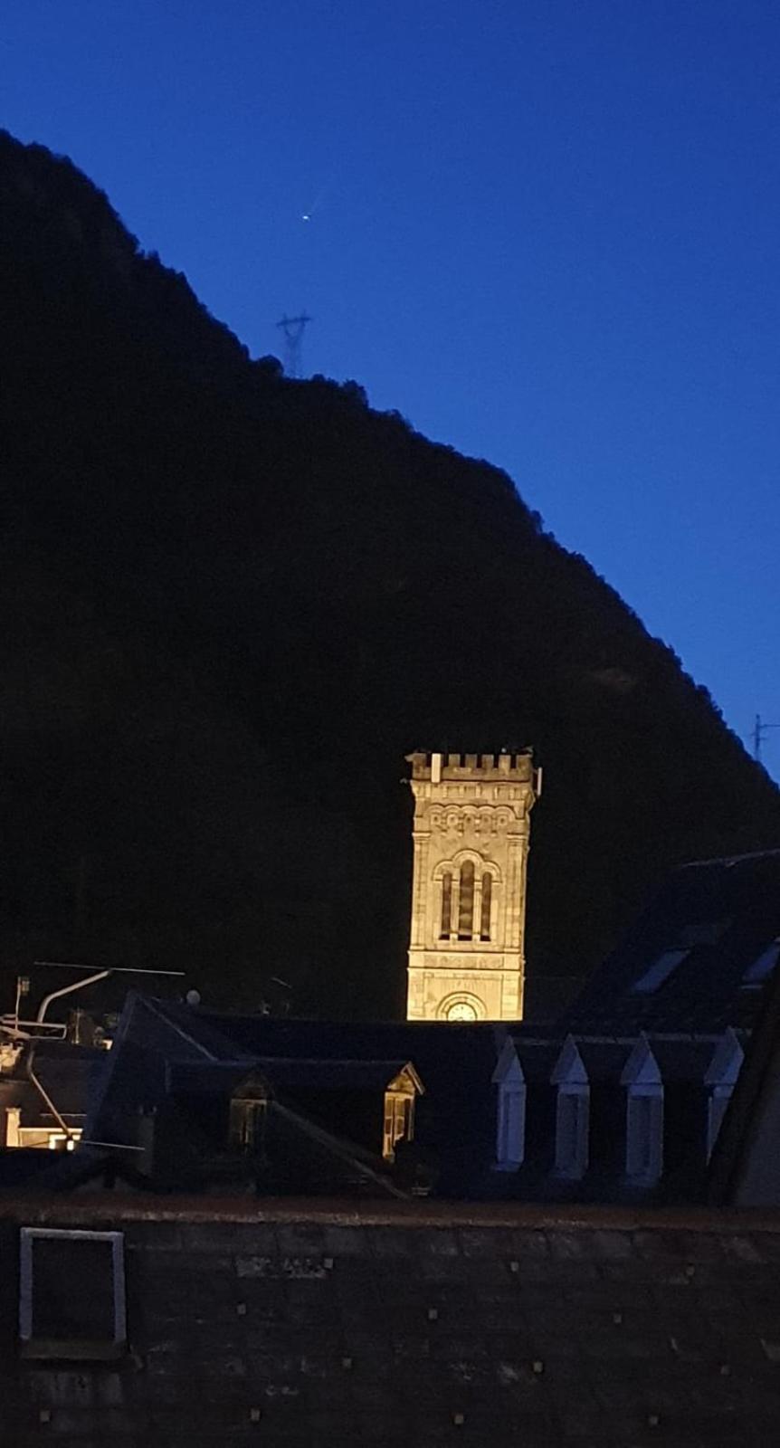 Le Venasque, T2, Centre Luchon, Wifi, Casier A Ski, Ascenseur, 4 Personnes Bagneres-de-Luchon Exterior photo